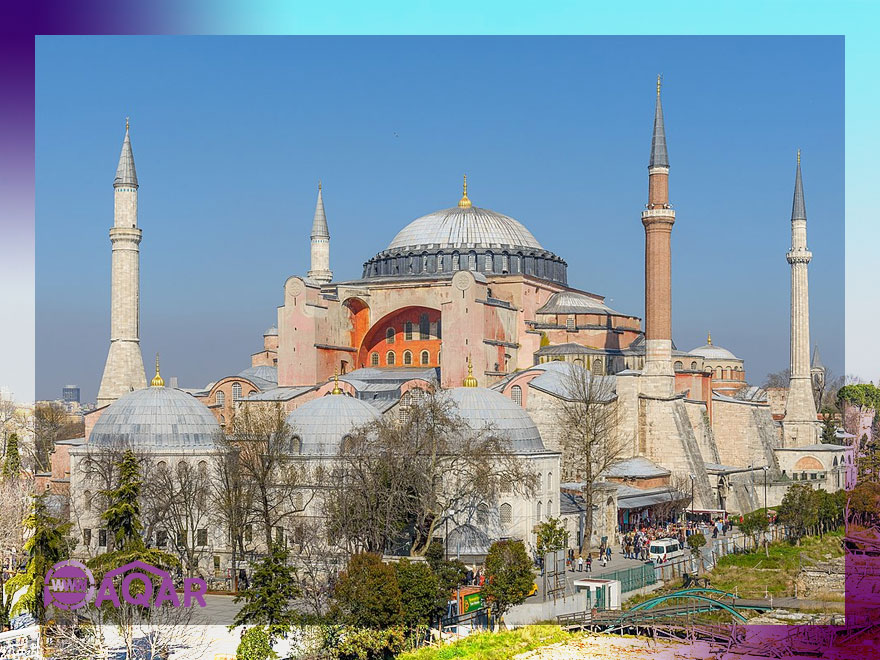 Top 10 Attractions in Istanbul You Can't Miss - Discover the Architectural Marvel of Hagia Sophia